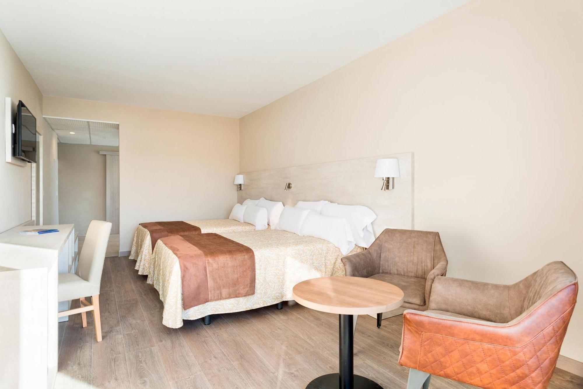 Hotel Best Punta Dorada Салоу Екстериор снимка