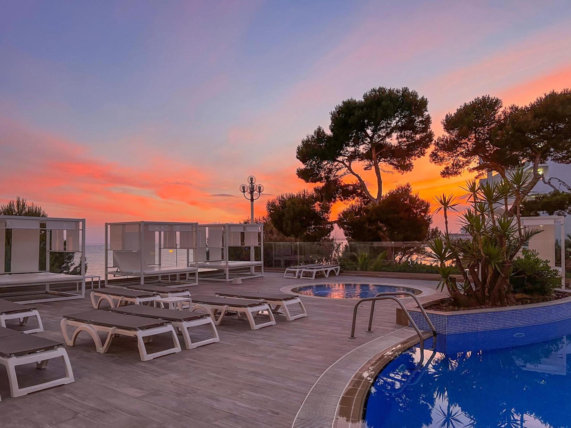 Hotel Best Punta Dorada Салоу Екстериор снимка